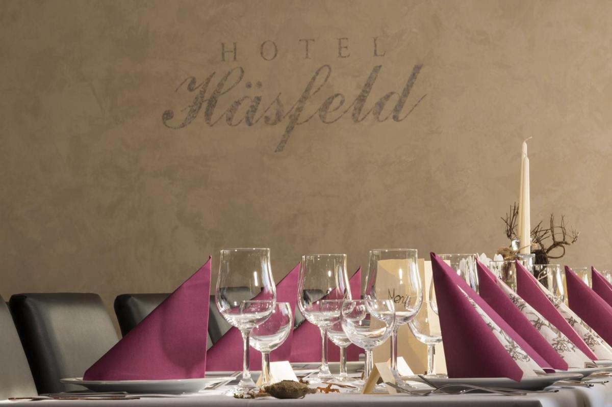 Hotel Restaurant Hasfeld Überherrn エクステリア 写真