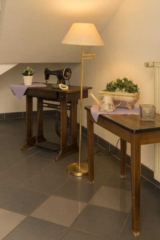 Hotel Restaurant Haesfeld Überherrn エクステリア 写真